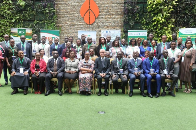 Les participants du 2e symposium. (Ph: Dr)