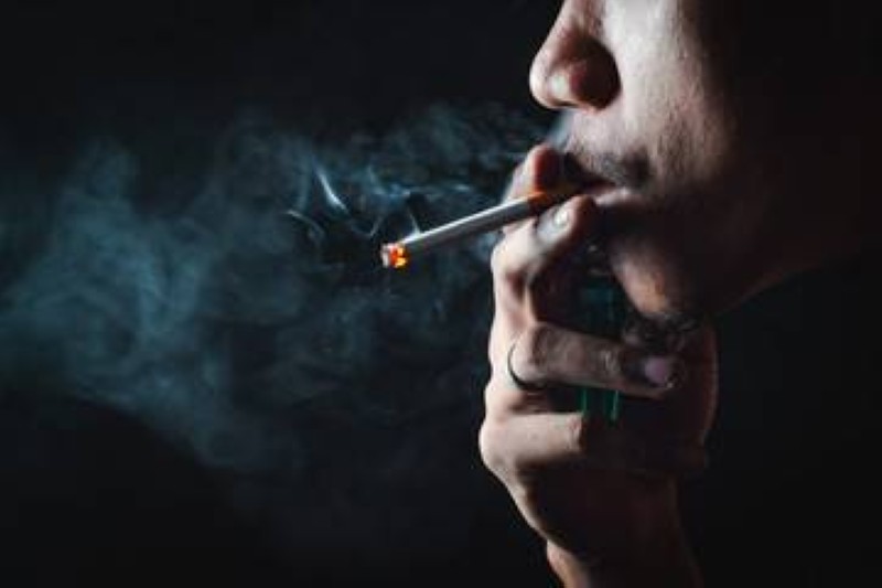 Un fumeur ignorant de la dangerosité du tabac peut être. (Dr)