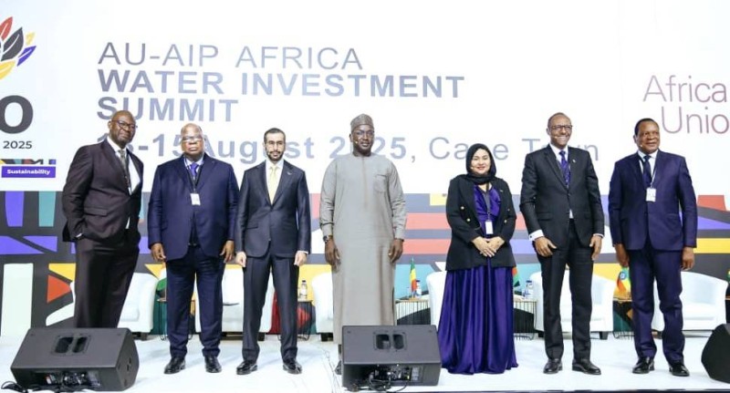 Laurent Tchagba défend la vision ivoirienne de l’hydraulique lors de la table ronde ministérielle du Sommet africain de l’eau à Cape Town.