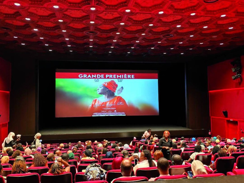 La grande première du film "Une si longue lettre" inspiré d'un roman de Mariama Ba a mobilisé un beau public. (Photo Dr)