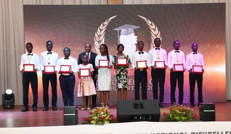 Prix national d'excellence du meilleur élève 2025