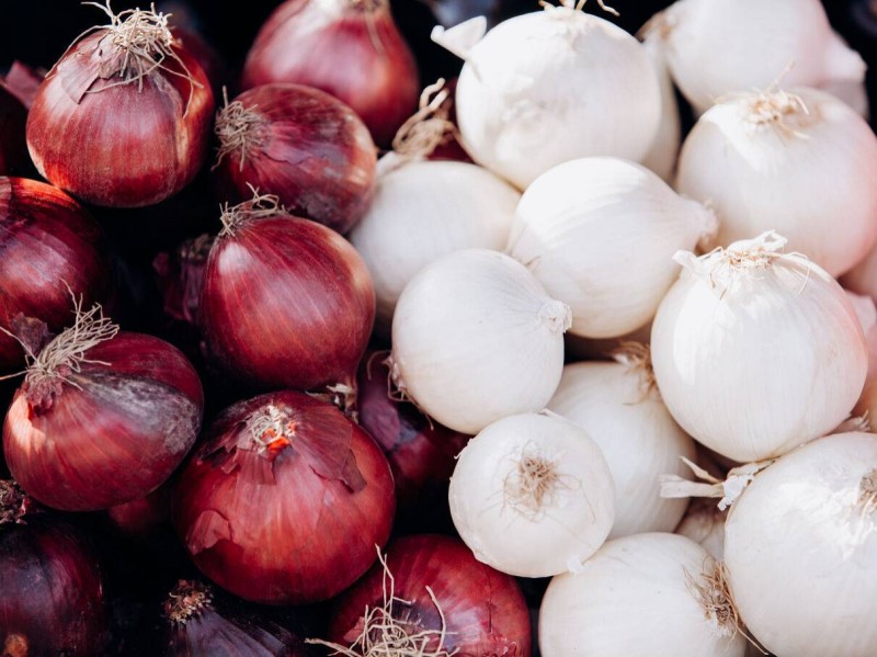 Des oignons blanc et rouge. (Ph:DR)