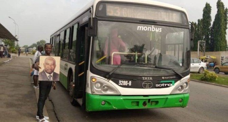 Un bus de la Sotra loué