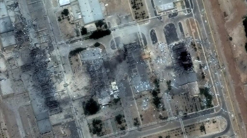  Cette photo satellite fournie par Maxar Technologies montre une vue rapprochée du site nucléaire d'Ispahan en Iran après les frappes américaines, le lundi 22 juin 2025 (image d'illustration). AP 
