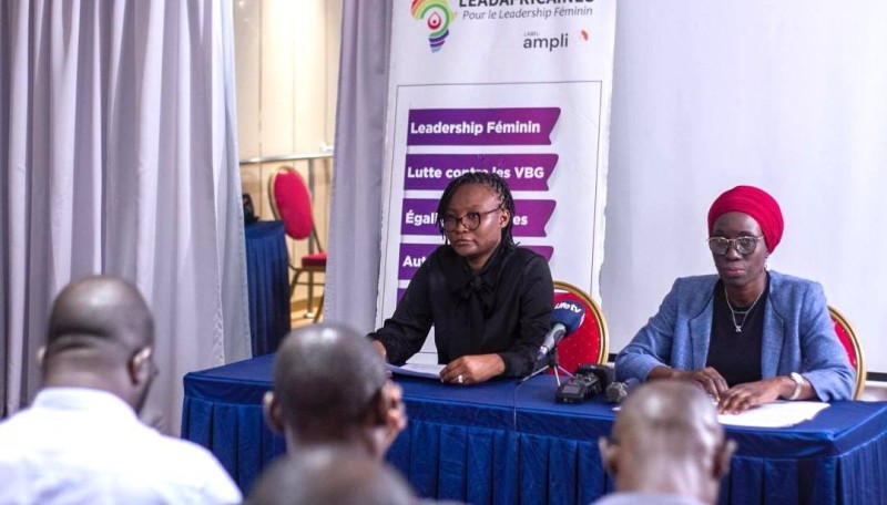 Mme Brenda Namata, program manager chez Pollicy et  Mme Kadi Tanou, présidente de Leadafricaines