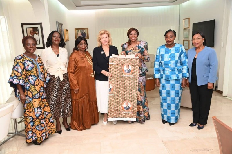 La Première dame Dominique Ouattara a reçu des femmes RHDP. (Ph: Dr)
