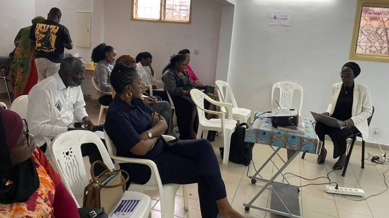 La présidente de l’Ong LeadAfricaines, Mme Kadi Tanou, déroulant son bilan
