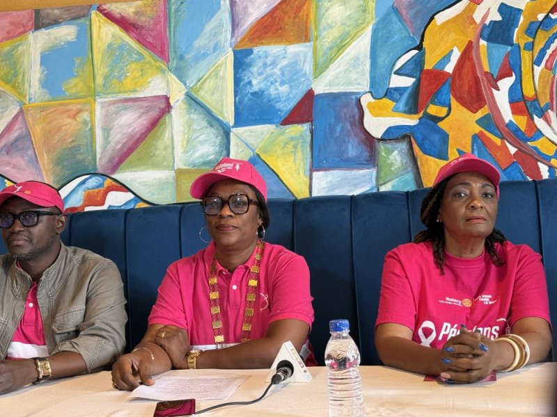 La présidente du club (au centre) appelle à une forte mobilisation des femmes de Yamoussoukro (Photo Bavane)