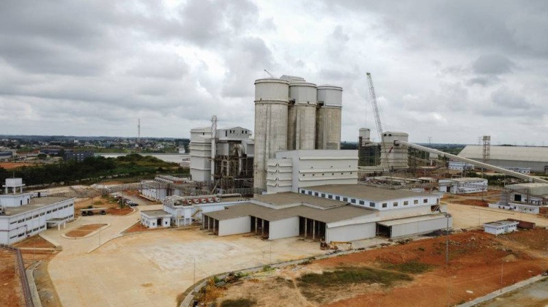 Une vue de l'unité industrielle à Attingué