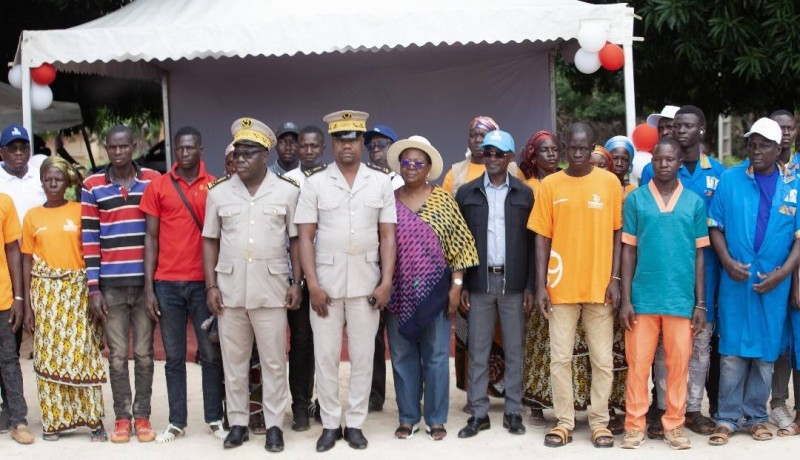 Autorités administratives et partenaires techniques réunis à Labeguekaha pour le lancement officiel des activités des FRANC.