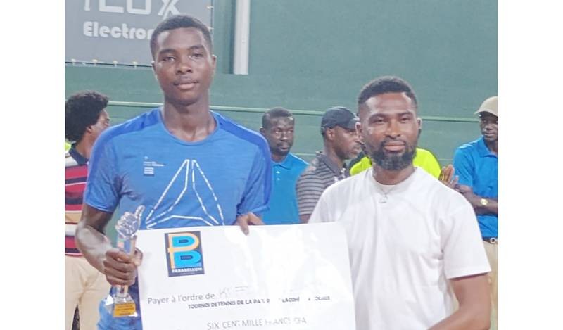 Koffi Nadal (à gauche) a été robuste en finale. (Ph: Dr)
