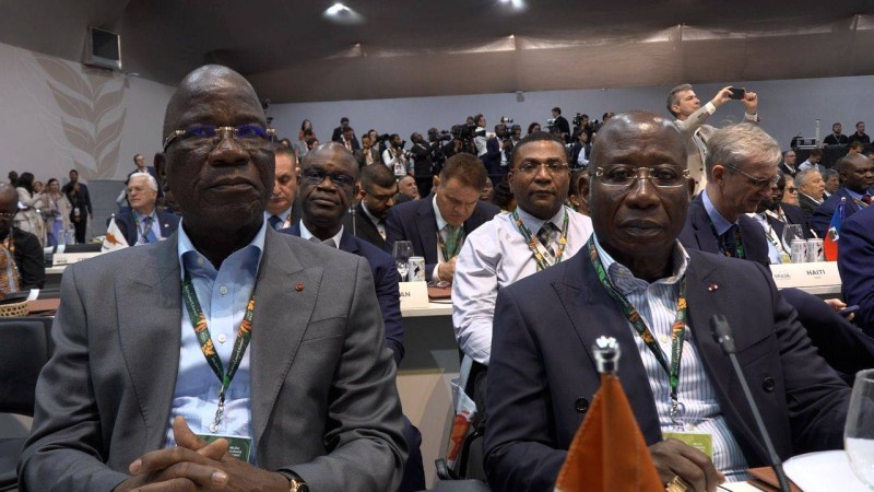 Légende : Les ministres Léon Kacou Adom et Assahoré Konan Jacques portent le message du gouvernement ivoirien. (Photo. Dr)
