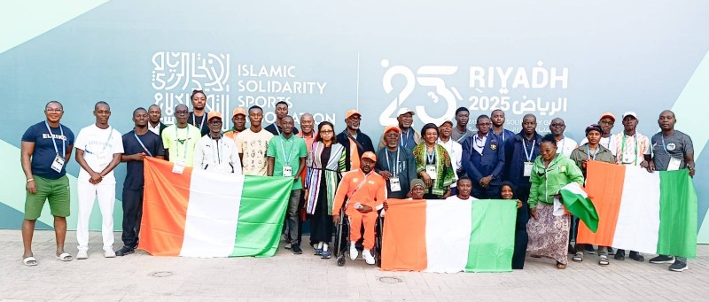 La délégation officielle du ministère des Sports et du CNO-CIV en visite au village des athlètes à l’Université Princesse Noura.