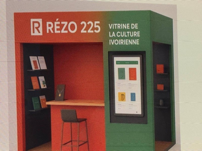 un Corner culturel (Dr)