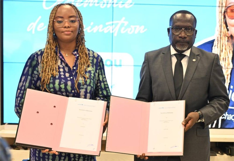 Une convention a été signée entre Edith Brou et Jean François Basse, Représentant résident de l’Unicef. (Photo. Dr)