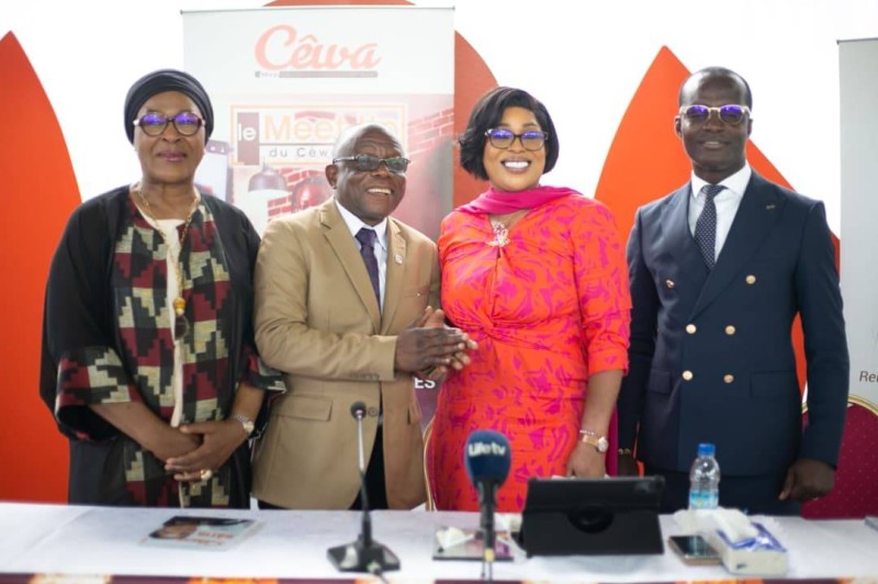 Marie-Laure Adom Kouaho (en orange) était à l'honneur à ce 8è meet up.