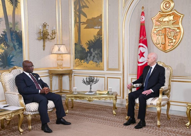 Le Président de la Tunisie Kaïs Saïed et  Dr George Elombi, président d'Afreximbank