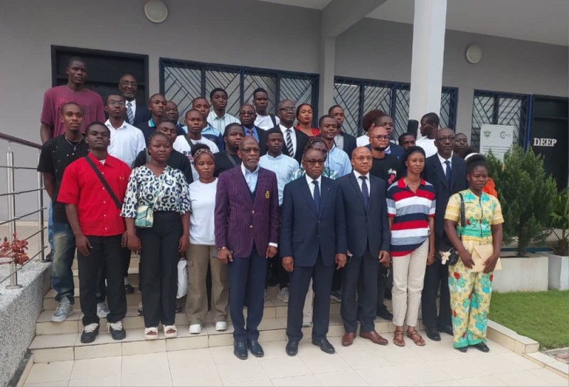 Le ministre Koffi N'Guessan a exhorté les étudiants à être des ambassadeurs de la Côte d'Ivoire. (Ph: Dr)