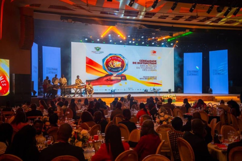L'auditorium du Sofitel Abidjan Hôtel Ivoire, théâtre habituel de l’excellence touristique ivoirienne.