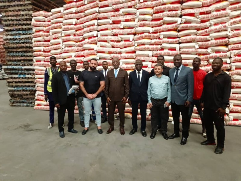 Des capacités de stockage impressionnantes chez les importateurs. (Ph: Dr)


Des capacités de stockage impressionnantes chez les importateurs. (dr)