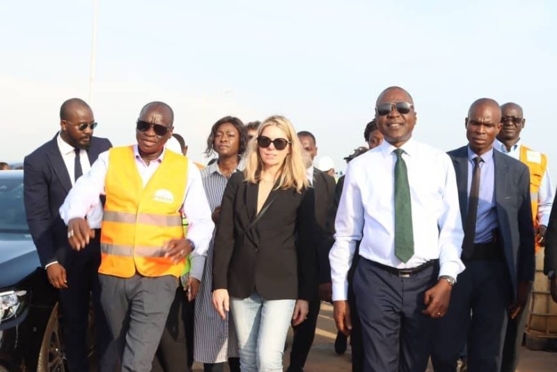 Visite de terrain du ministre des Transports Amadou  Koné aux côtés d’une délégation de haut niveau de la Banque mondiale