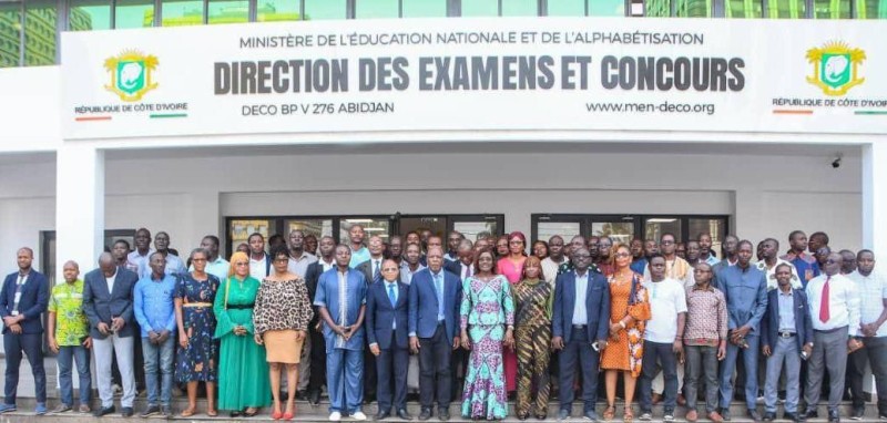 La rencontre de la ministre de l’Éducation nationale et de l’Alphabétisation, Professeur Mariatou Koné  avec les faîtières syndicales du secteur éducation-formation.