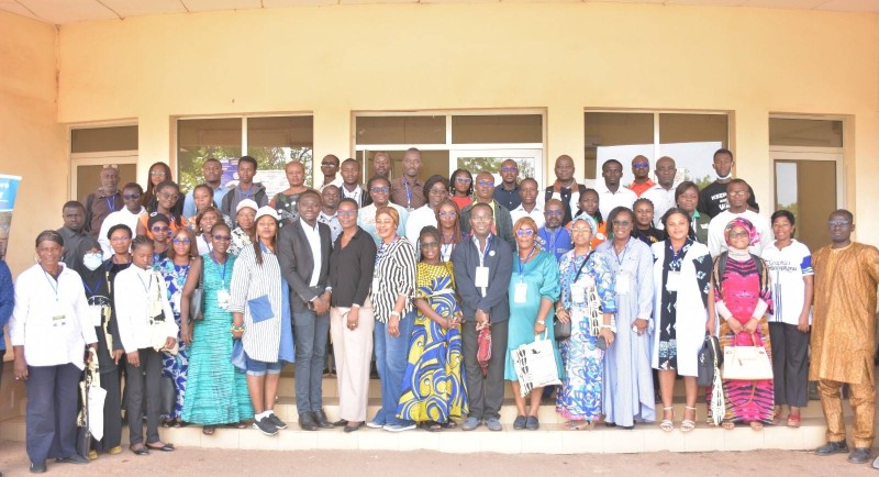 Universitaires, acteurs du secteur minier et organisations féminines réunis à l’UPGC pour réfléchir à une gouvernance extractive plus inclusive.