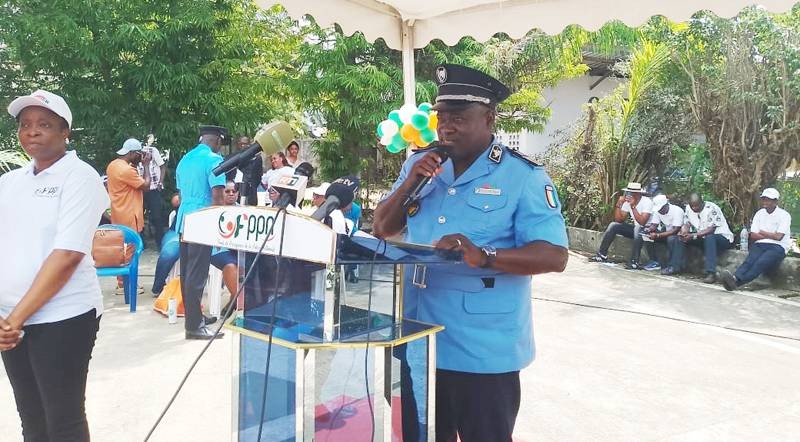 Au nom du PCA, le commissaire divisionnaire de police Lanzeni Touré a invité les retraités à privilégier les projets réalistes pour le bien-être de leur famille. (Ph: DGPN)