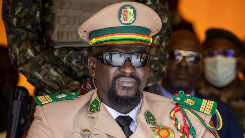  Le général Mamady Doumbouya, au pouvoir depuis le coup d’État de 2021, vient de remporter la présidentielle avec 86,72 %, a annoncé la Cour suprême guinéenne. AP 