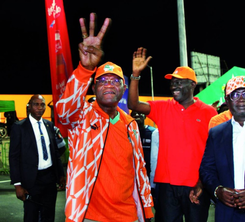 Le ministre délégué au sport, Silas Metch était au premier rang des supporters. (Ph: Joséphine Kouadio)