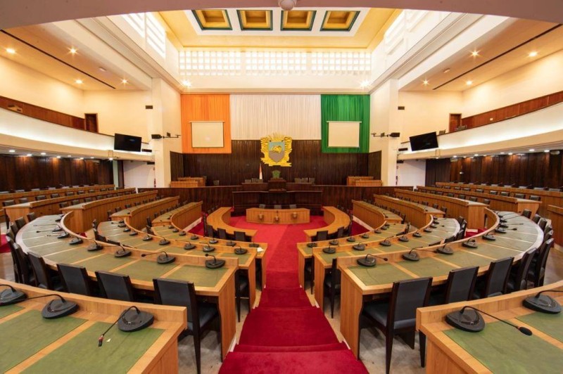 L'Assemblée nationale de Côte d'Ivoire en attendant la convocation à la séance inaugurale