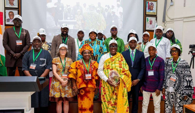 Photo de famille des participants à la conférence AF2I à l’IITA d’Ibadan, symbole de coopération, de partage d’expériences et d’engagement pour le développement agricole africain.