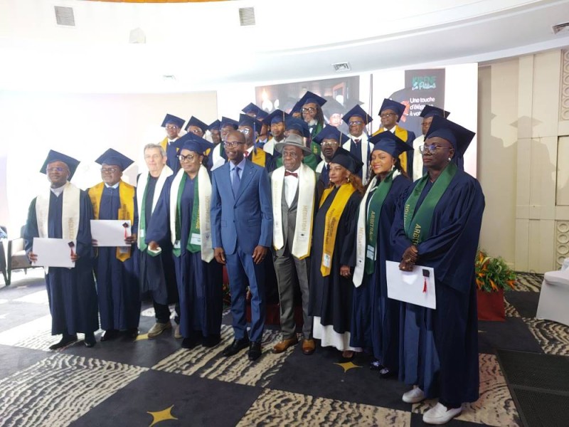 Les récipiendaires ont exprimé leur reconnaissance aux formateurs et au directeur du Cerfopman pour cette formation diplômante. (Ph: Dr)