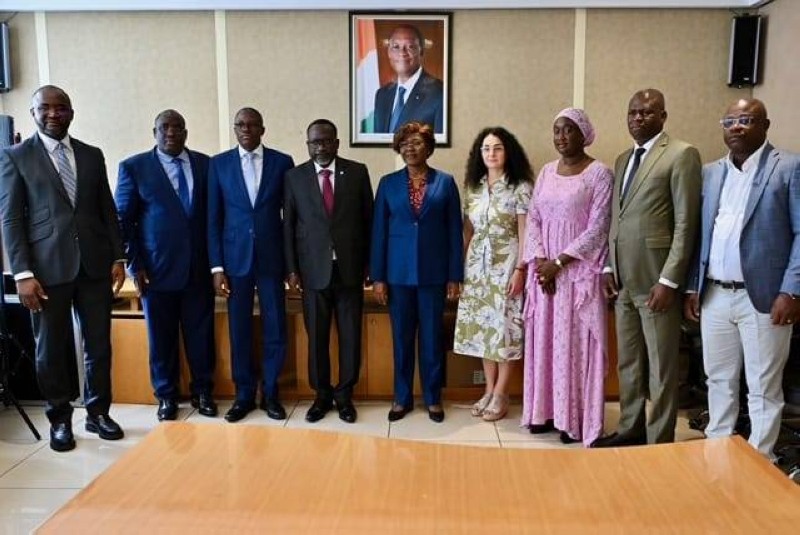 Le Représentant résident de l’Unicef a été reçu par Nialé Kaba, en présence de nombreux collaborateurs. (Ph: Dr)