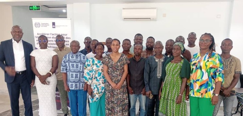 Vue des participants à la session de formation CGECI–BIT sur la sécurité et la santé au travail à Yamoussoukro.