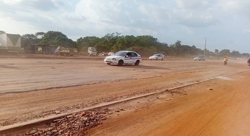 Les taxis sont quasi invisibles ce lundi 2 février 2026 dans la ville de Yamoussoukro. (Ph: Edgar Yeboue)