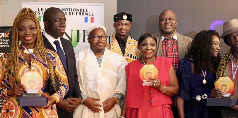 Le président du Collectif des associations de la diaspora ivoirienne, S’UNIR POUR LA CÔTE D’IVOIRE, Diarrassouba Moussa en blanc