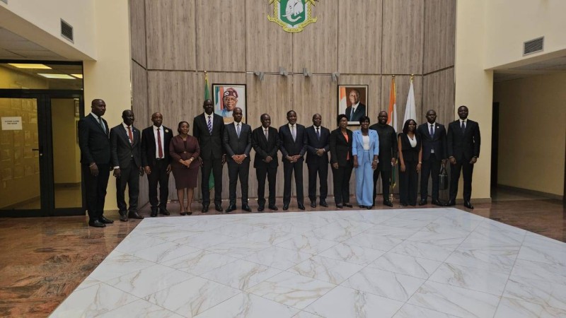 L'ambassadeur Traoré Kalilou et ses collaborateurs ont manifesté leur joie d’accueillir le ministre et sa délégation.