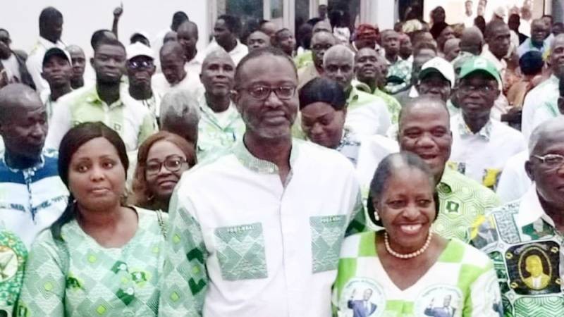 Tidjane Thiam et sa vice-présidente, Léopoldine Tiézan Coffie 
(à sa gauche) entretenaient des relations fusionnelles, selon les cadres du Pdci-Rda. (Ph: Dr)