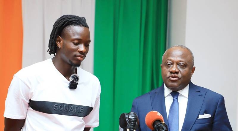 Sylvère Koyo, à droite, voit grand pour le tennis ivoirien. (Ph: Dr)