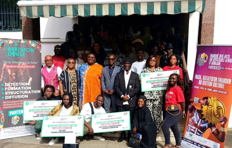 Les lauréats de Correspon’Danse 2026 réunis à la Maison du Marché des arts et du spectacle d'Abidjan (MASA) pour célébrer l’excellence chorégraphique ivoirienne.