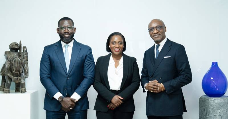 De gauche à droite : Omar Dioum, Managing director de FBNBank Sénégal ; Isabelle Djéni, Deputy managing director de Genesis Holding Company ; et Charles Kié, Chairman & Ceo de Genesis Holding Company.