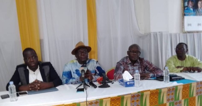 Karim Sermé, président de l’ASPCACC, lors du point de presse du 11 mars 2026 à la Maison de la Presse d’Abidjan-Plateau.