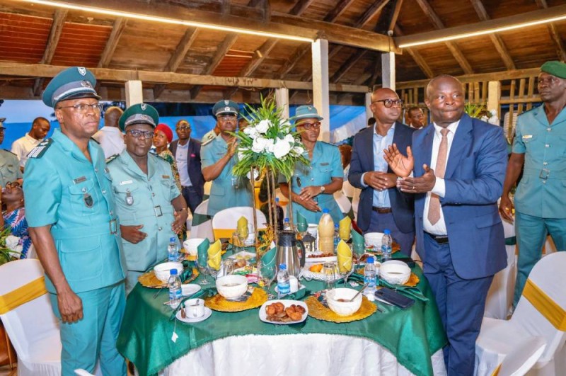Les agents du ministère des Eaux et Forêts réunis au Zoo d’Abidjan pour la 3e édition de la rupture collective du jeûne.