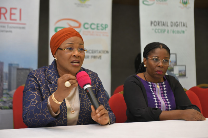 La secrétaire exécutive du Ccesp, Mariam Fadiga Fofana (à gauche) dit attacher beaucoup d'intérêts à ce rendez-vous désormais incontournable du partenariat entre le public et le privé. (Ph: Dr)