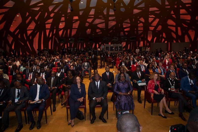 Représentant le Premier ministre, la ministre d'Etat, Anne Désirée Ouloto-Lamizana (à droite au premier plan) a conduit la délégation gouvernementale (DR)