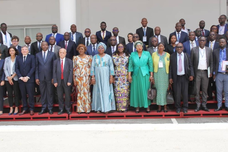 La rencontre s'est achevée par une photo de famille. (Ph: Joséphine Kouadio)