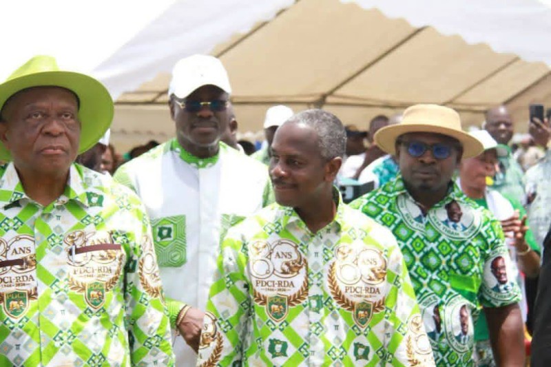 Les responsables du parti, dont le secrétaire exécutif en chef Yapo Calice (au premier plan), ont exprimé le vœu des militants de voir le Président Ouattara faciliter le retour de Tidjane Thiam. (Ph: Dr)