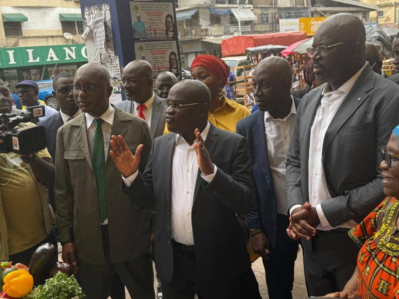 Après des visites dans des marchés, Kalil Konaté annonce une feuille de route pour moderniser le secteur du commerce. (Ph: Dr)