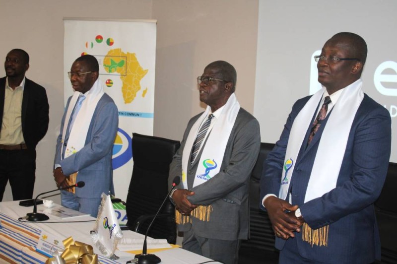 De gauche à droite: Tanoh kobenan, président du comité des experts de l'uemoa, Dg du Dafer; Pr Méké Méité, président del'univesrsité polytechnique de San Pedro; Gustave Diasso, représentant résident de la commission de l'uemoa en Côte d'ivoire (DR)